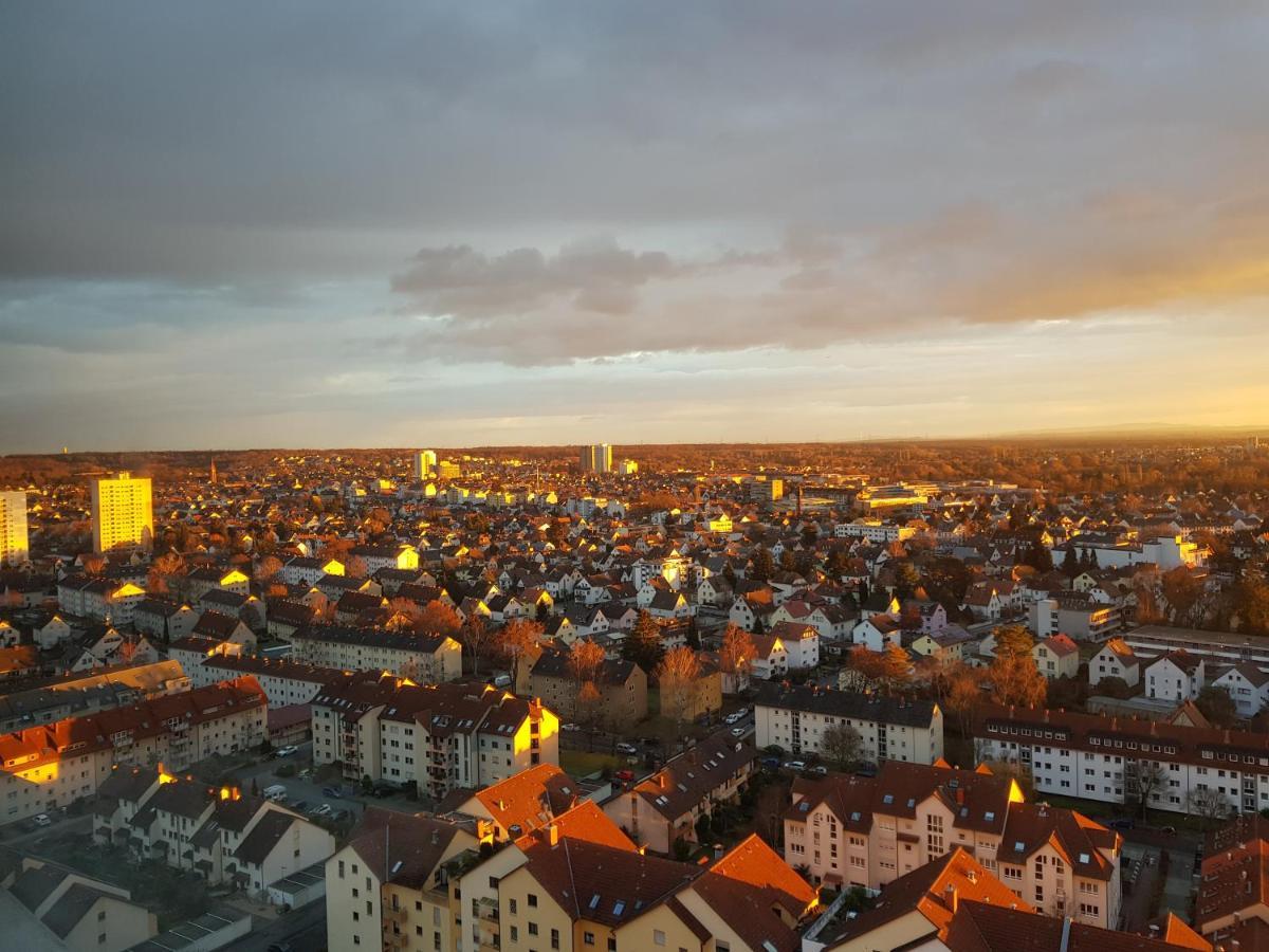 Ueber Den Wolken Und Super Zentral Zwischen Frankfurt Und Darmstadt - 100Qm Langen  Bagian luar foto